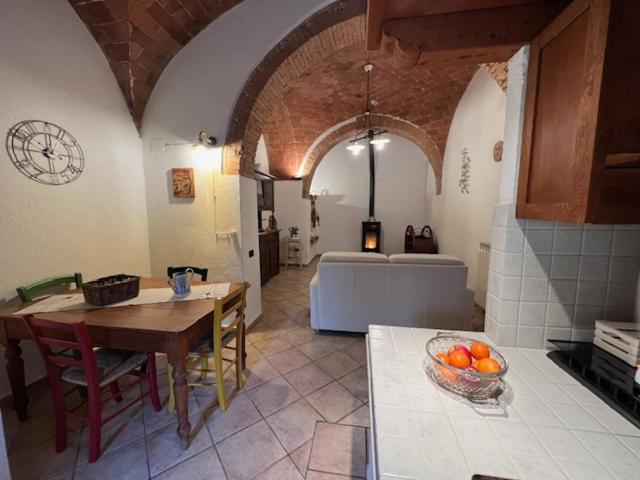 Podere Mona Pomarance Extérieur photo